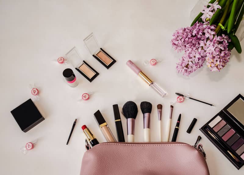 Makeup pouch