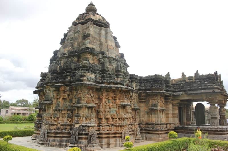 Gavi Gangadhareshwara Temple