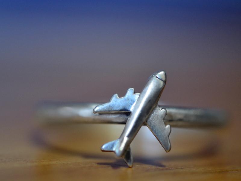 Airplane Ring for Travel Couple