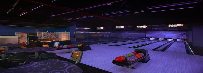 Bowling alley at Smaaash