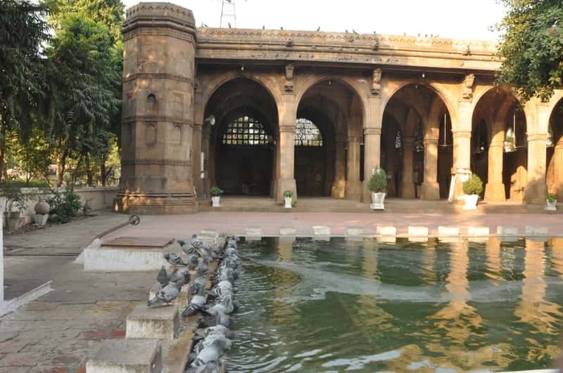Lal Darwaza