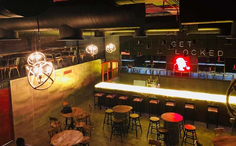 Sherlock's Pub, M.G Road