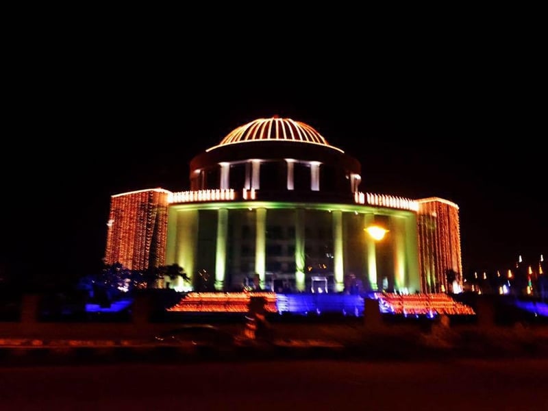 The building at night