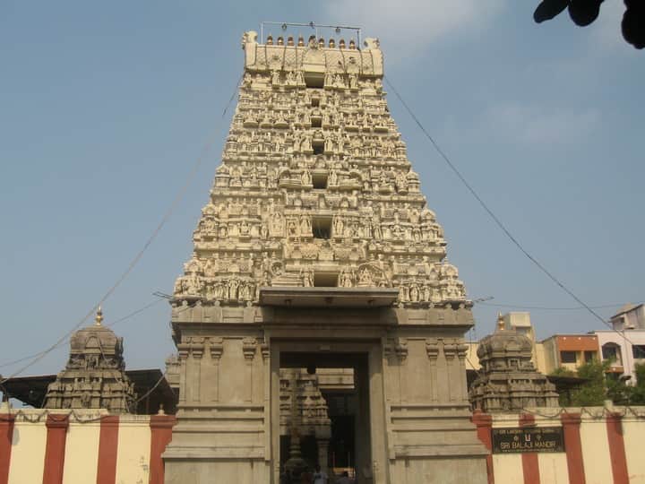 The entrance to the temple