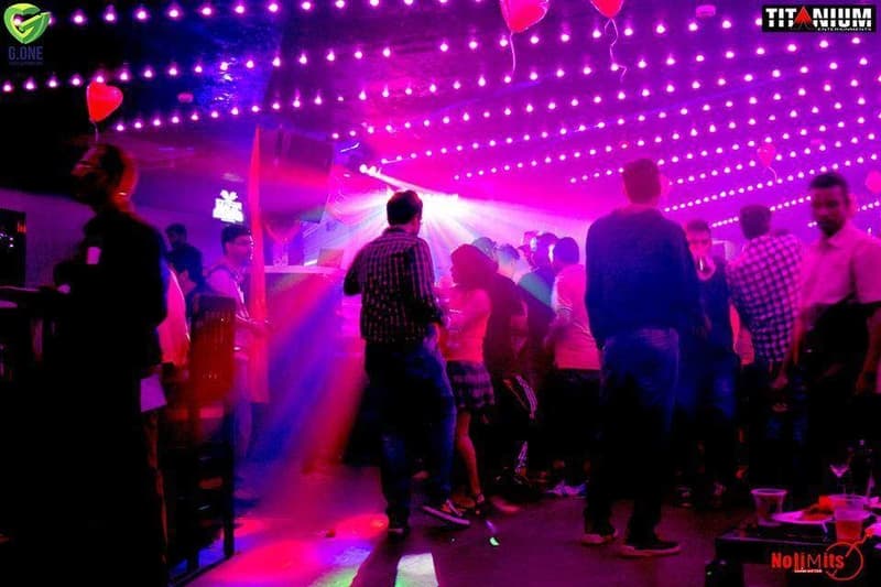 No Limmits Lounge And Club