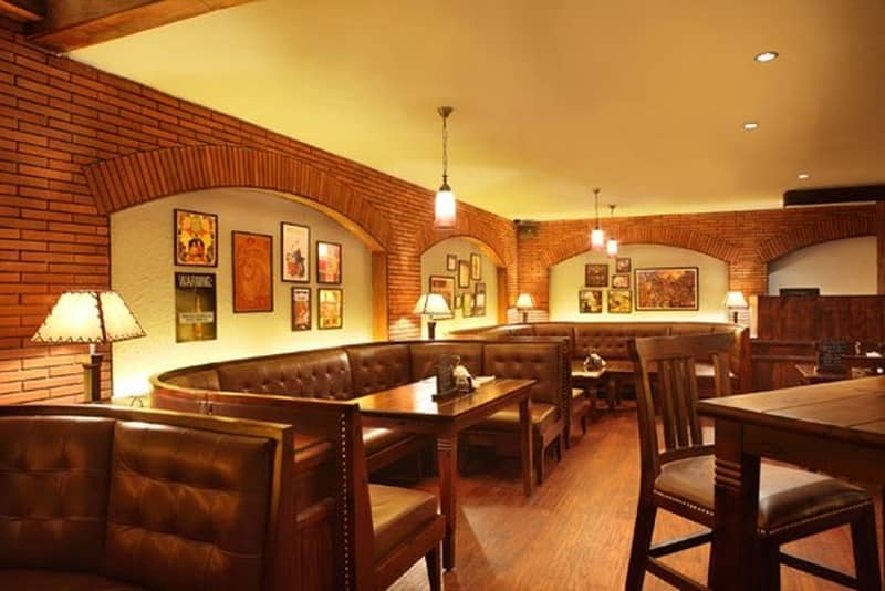 Downtown Diners and Living Beer Cafe