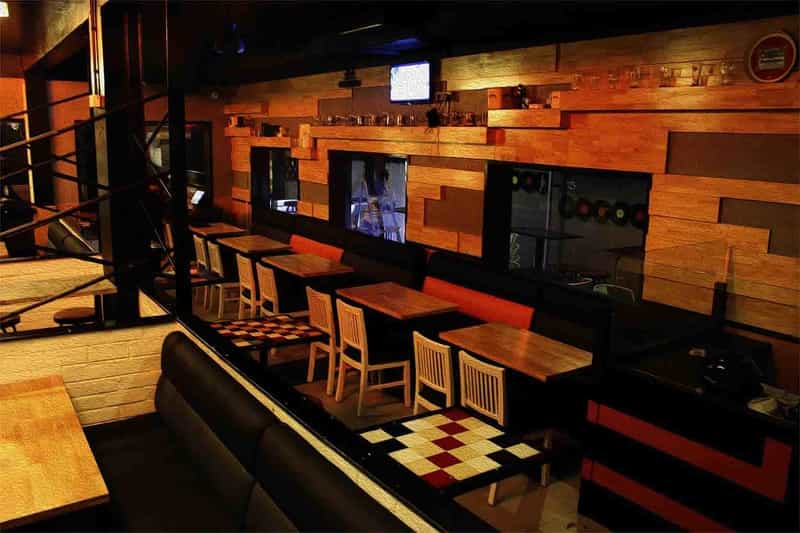Gilly's Resto Bar