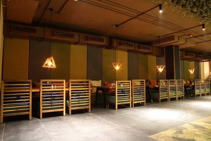 La La Land bar & Kitchen