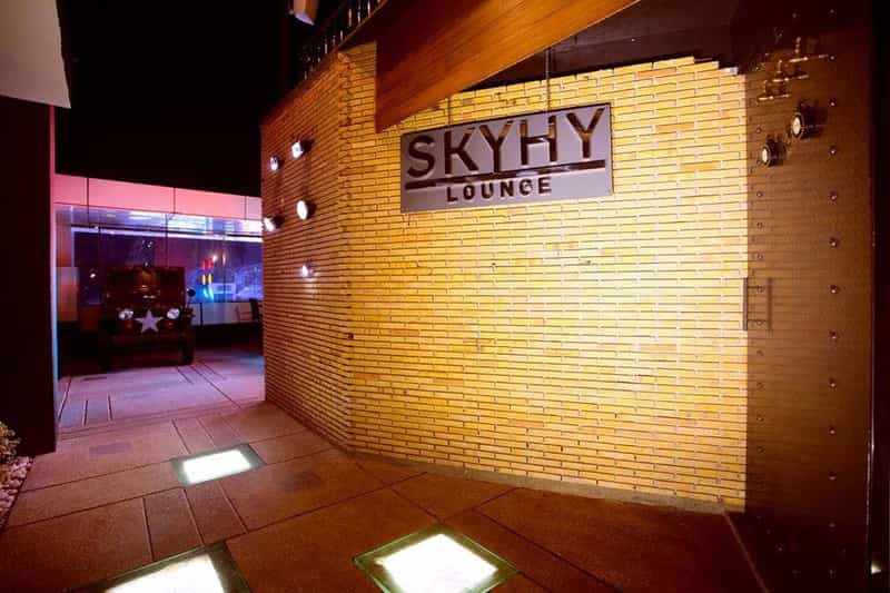 SKYHY Terrace Lounge