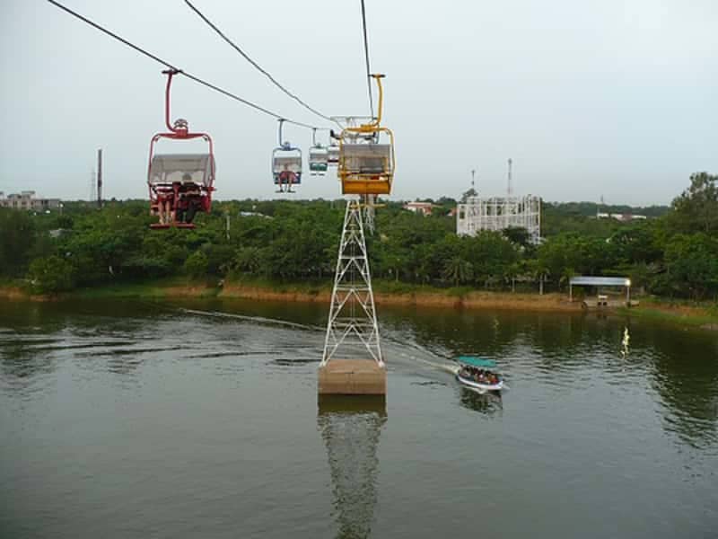A View of the Rides at Queensland