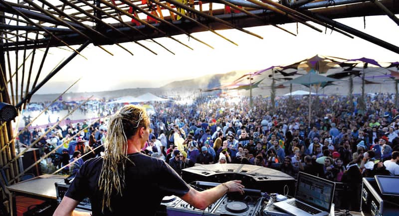 A shack that gives you the feel of a night club