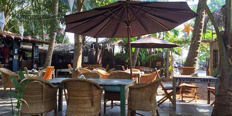Al Fresco Dining at Jardin d’Ulysse