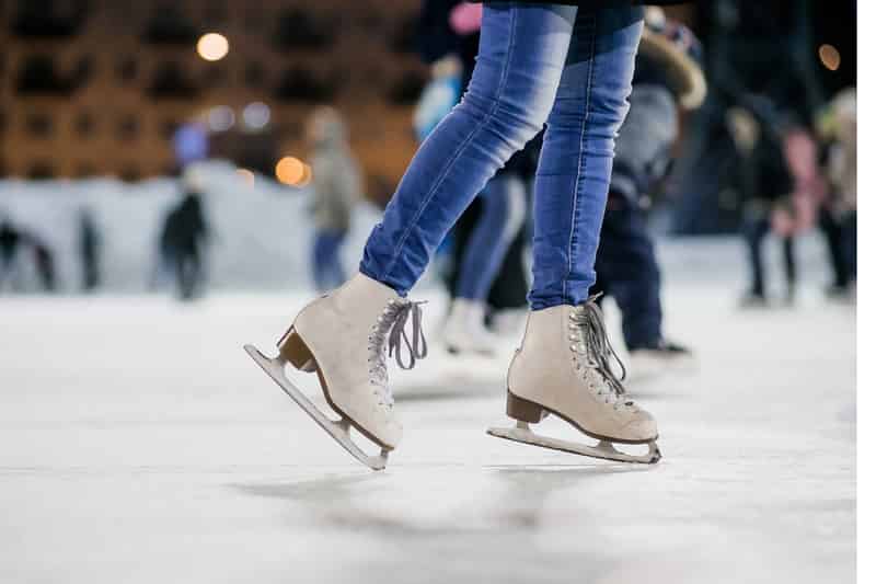  Ice Skating at R-City