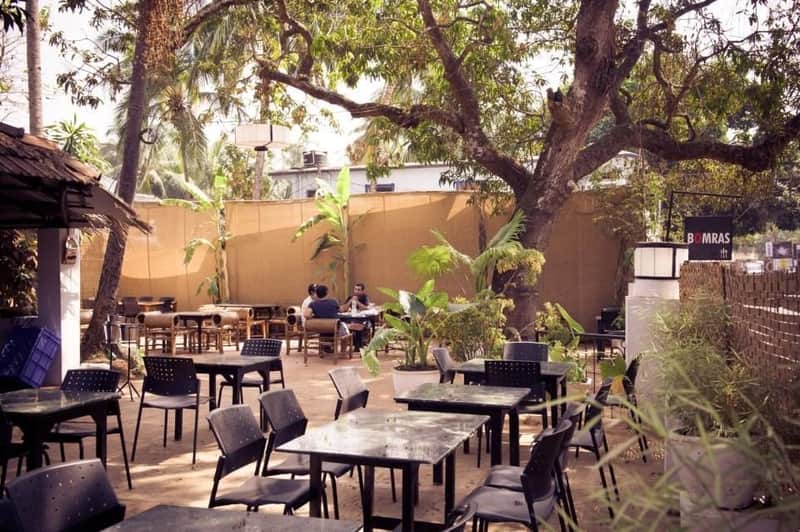 Outdoor Eating at Bomra’s