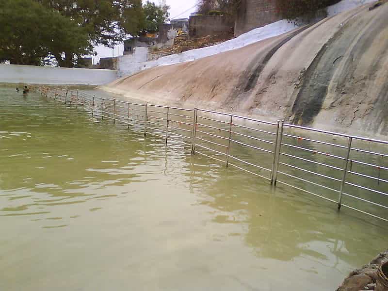 Temple Tank at Yadagirigutta