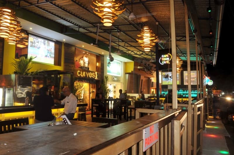 The Cape Town Club also doubles up as a sports bar