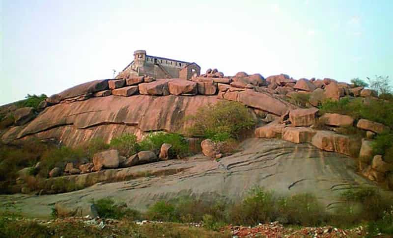 The many boulders of Gunrock Hill