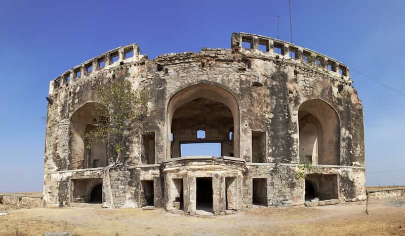 Visit the famous Bhongir Fort in Andhra Pradesh