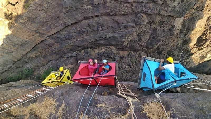 Hanging tent camp for extreme adventure
