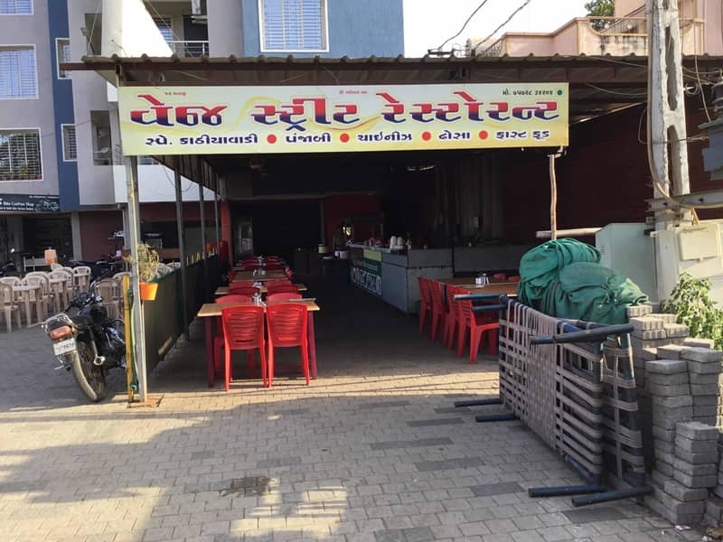  A look at the Veg Street Restaurant at Vyara