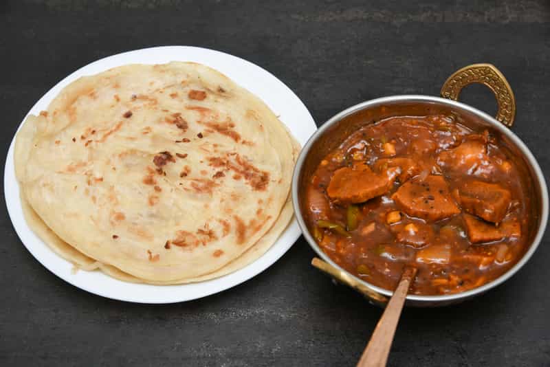 Parotas with curry