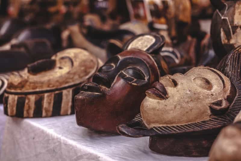 Shop for Wooden Handicrafts in Daman