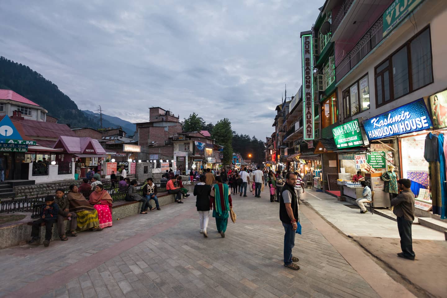 Shopping Places in Manali