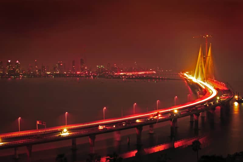 The Bandra-Worli Sea Link makes for a sweet midnight drive