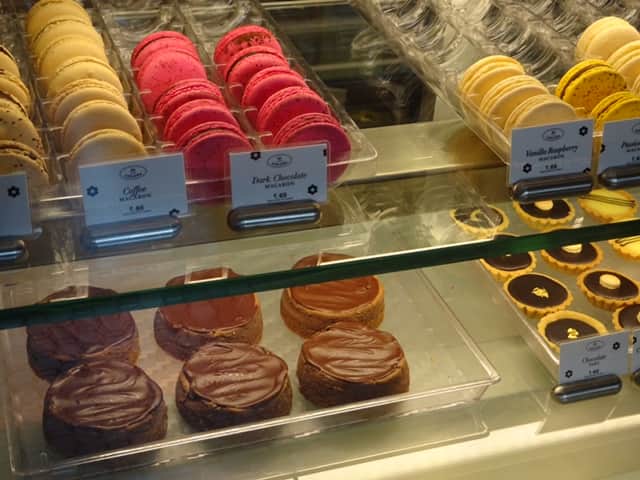 The mouth-watering macaroons and delectable desserts at Le 15 Cafe