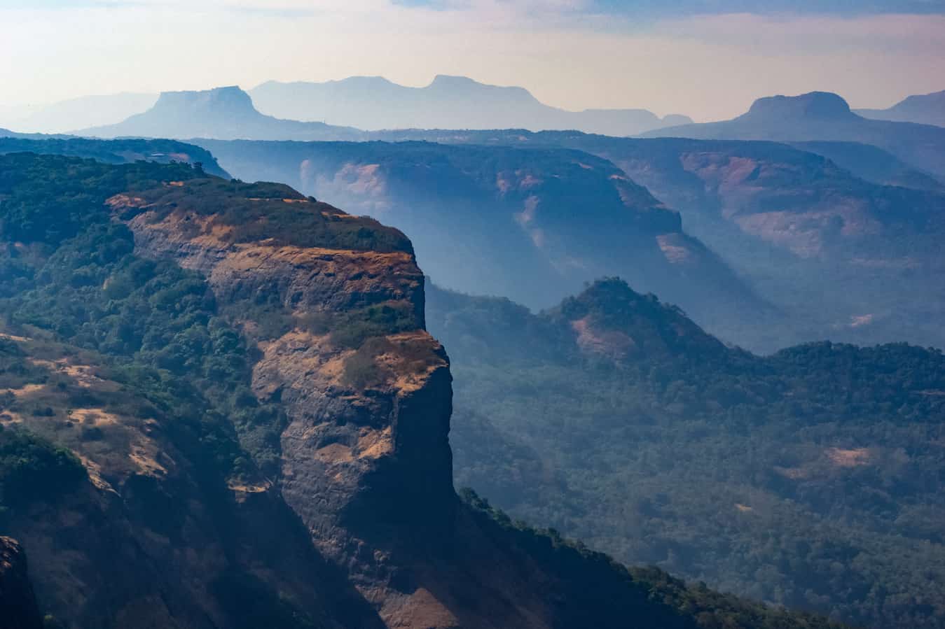 Places to Visit Near Mumbai
