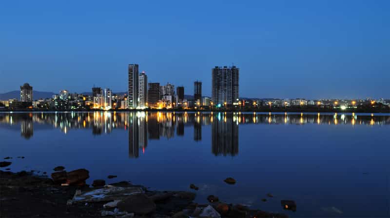 Nerul Lake offer stunning views in the early morning and night making it a romantic area