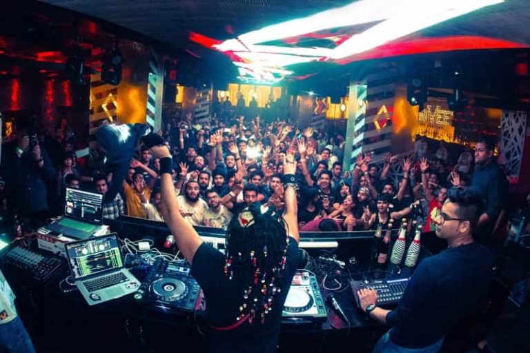 30 Discotheques in Delhi, Disco in Delhi with Dance Floor Treebo