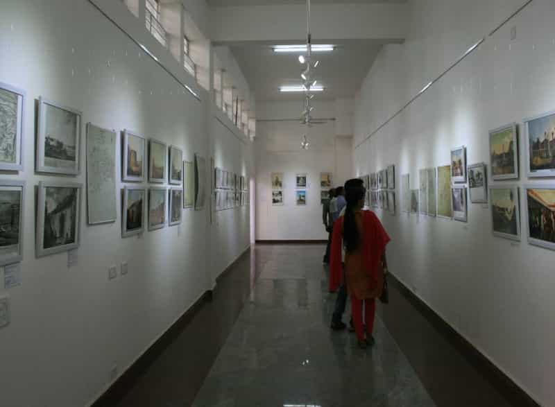 Rangoli-Metro Art Centre