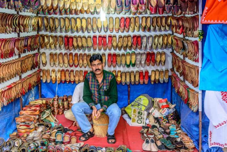 9 Wholesale Shoes Markets In Delhi | Cheapest Shoe Markets In Delhi