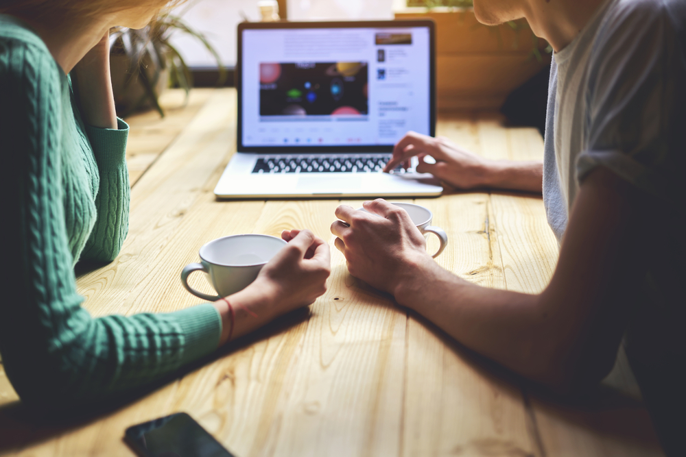 Make Virtual friends and travel with them