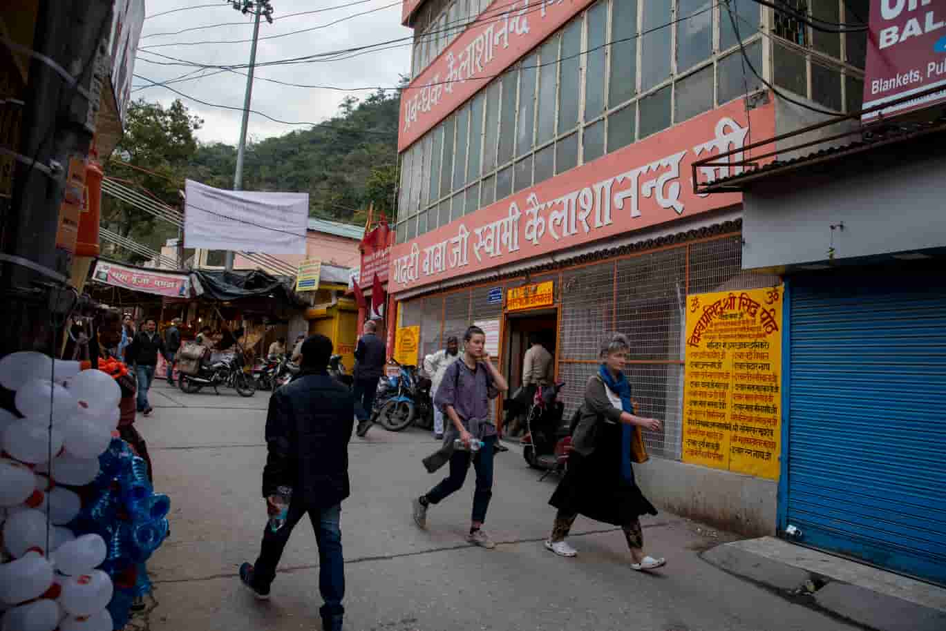 9 Most Popular Shopping Places in Rishikesh