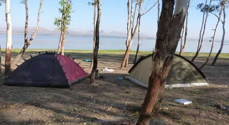A tent camp set up by the Mukne lake