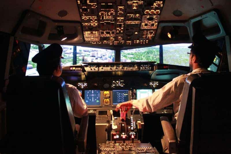 Have a thrilling experience piloting a plane in Mumbai