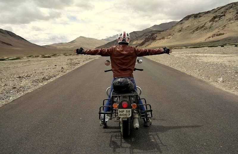 A biker enjoying a road trip to Leh