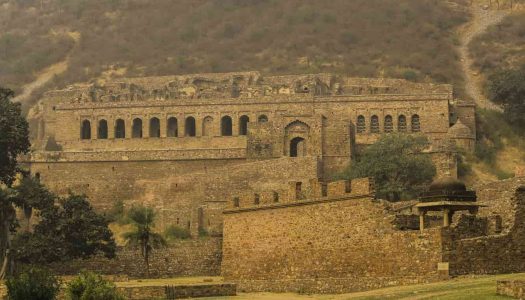 15 Awe Invoking Places to Visit near Jaipur within 100 Km