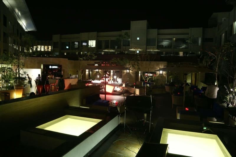 Aire Skybar & Grills