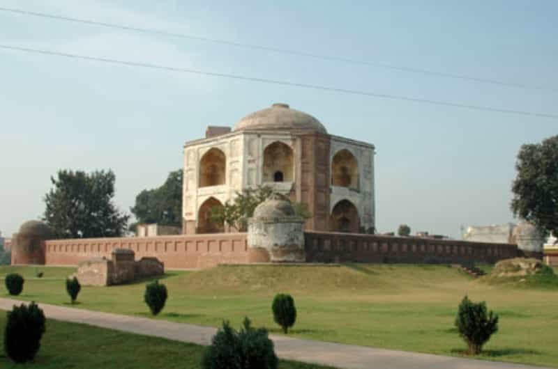 Shamsher Khan’s Tomb