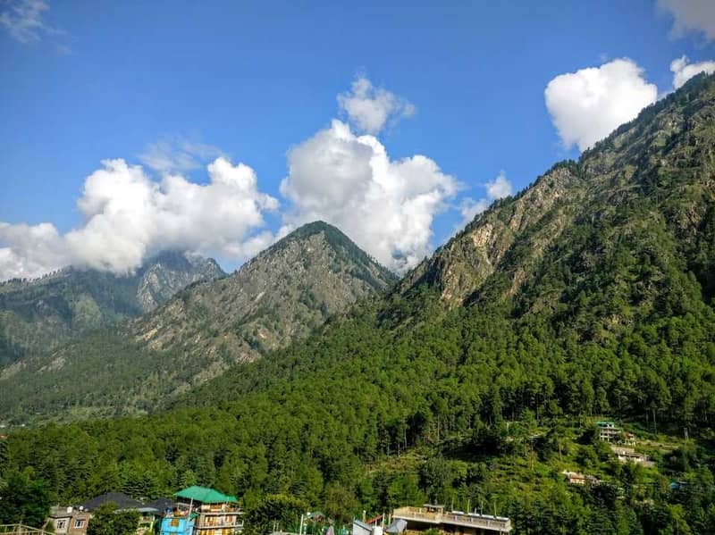 The hills in Parvati Valley