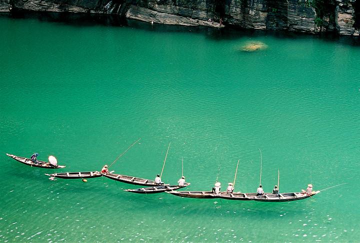 Dawki - Meghalaya - Best places to visit in December in India