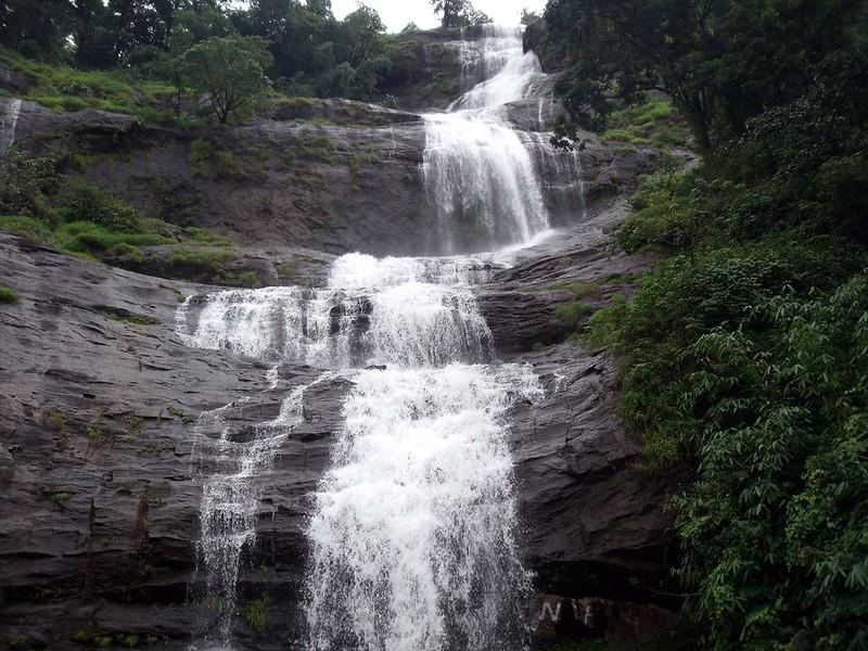 Cheeyappara Waterfalls - Things to do in Munnar