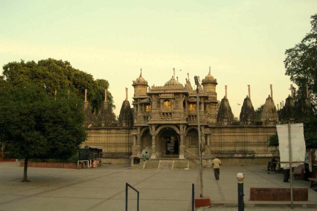 The Famous Jain Temple - Hutheesing Temple 
