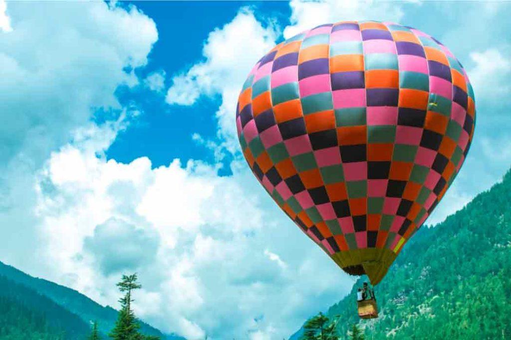 Manali is one of the best hot air balloon rides destination in India