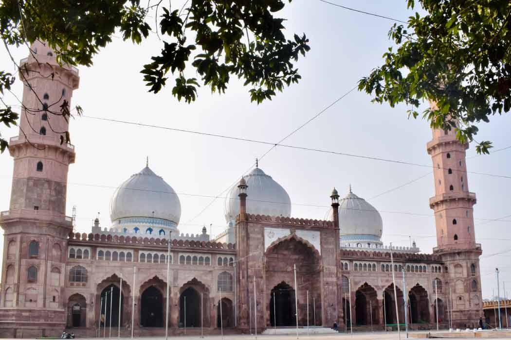 Visit the famous mosque the Taj-UI-Masjid and mark it on your things to do in Bhopal.