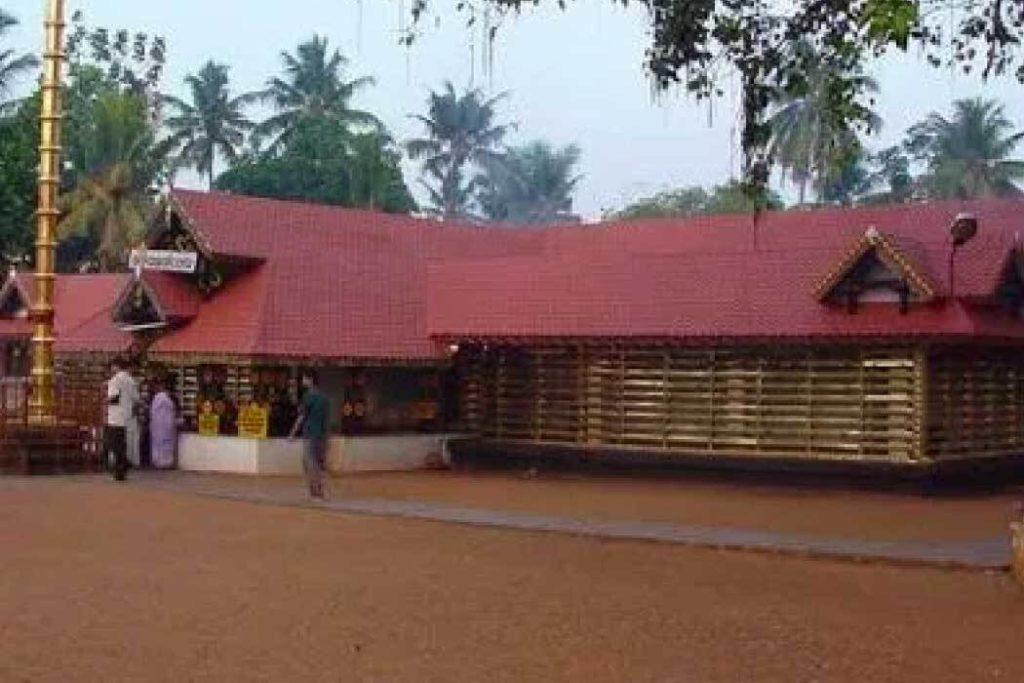 Kalamassery Mahaganapathy Temple, Kerala is one of the best temples to visit on Ganesh Chaturthi 2022.