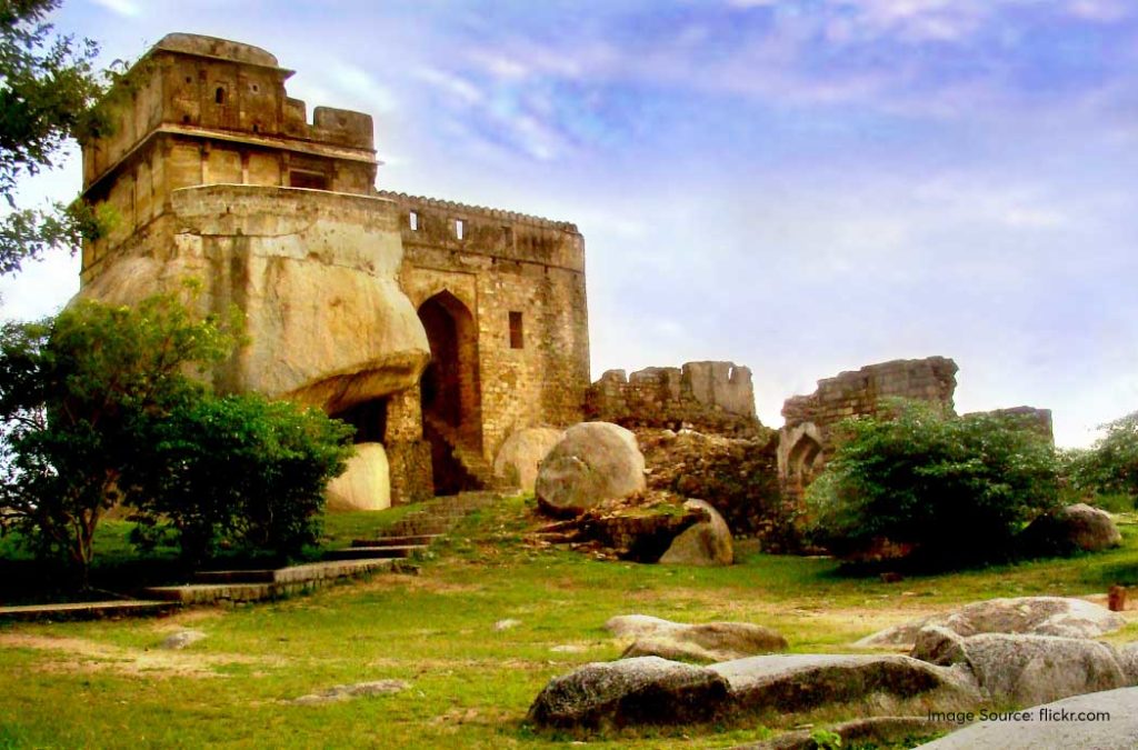 Madan Mahal Fort is one of the best places to visit in Jabalpur. 